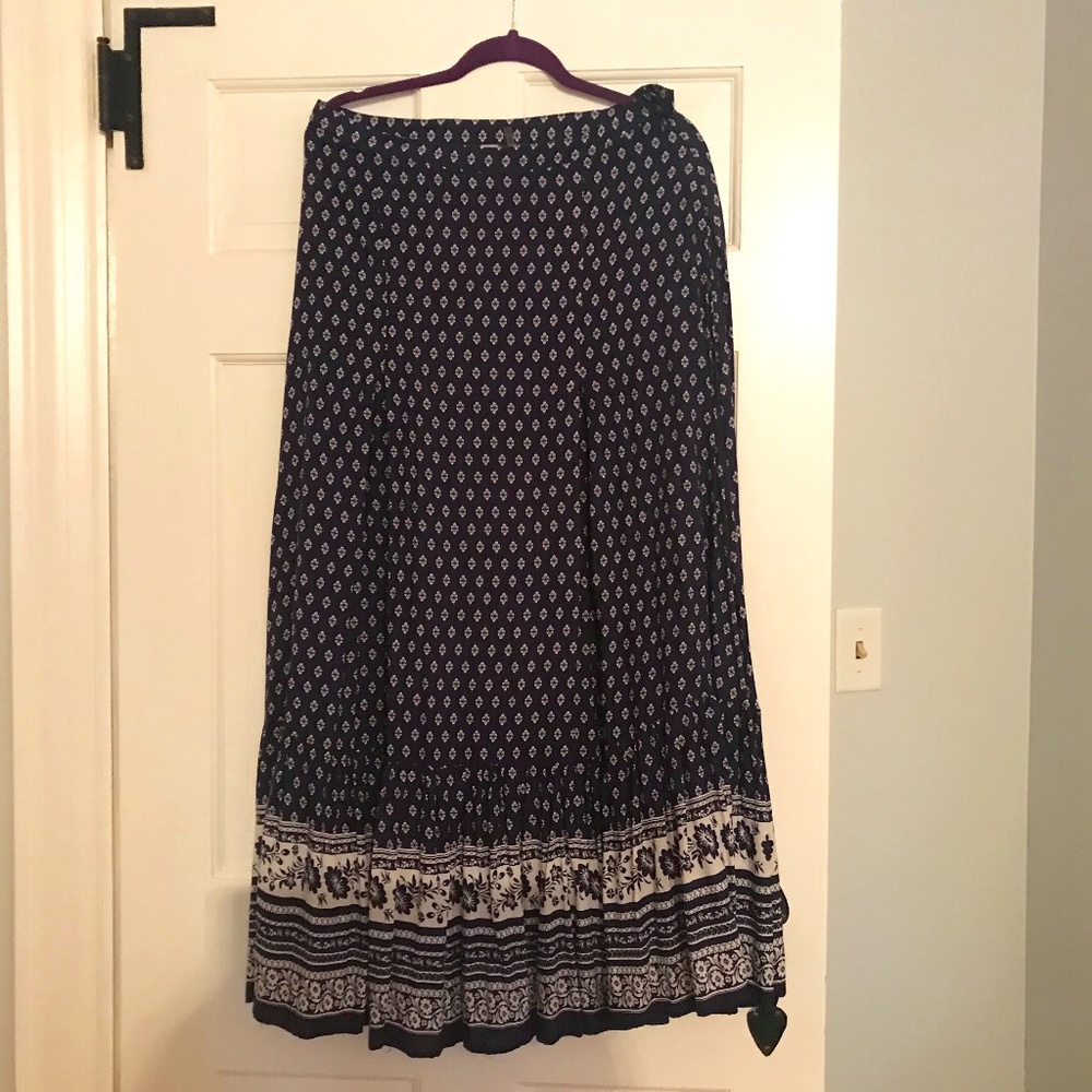 Blue maxi skirt by Aratta Silent Journey
